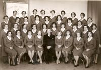 Steinkjer Damekor 1957. Mange kjente fra 1938, men også mange nye. Foto: Martin Knoph, Steinkjer