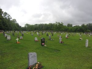 Steinsskogen gravlund Bærum 2012.jpg