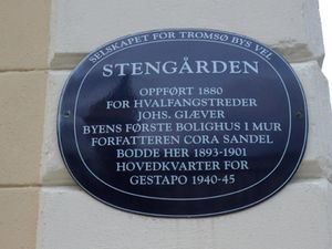 Stengården Tromsø blå plakett.jpg