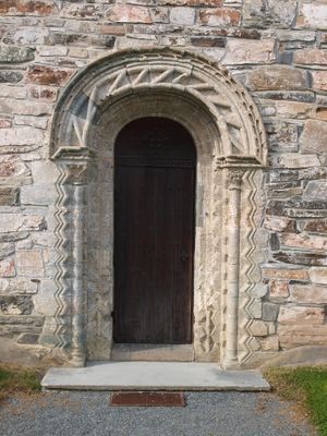 Stiklestad kirke dør.JPG