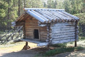 Storage hut in Sami Museum.jpg