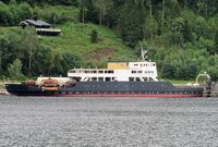 «Storegut» til kai ved Mæl stasjon sommeren 2021. Foto: Stig Rune Pedersen