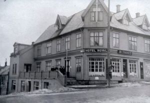 Storgata 13, Harstad 1920-åra.jpg