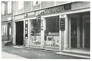 Storgata 57 ca 1920.jpg