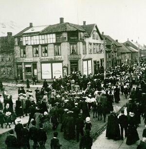 Storgata 63 TheklaH7juni1906.jpg