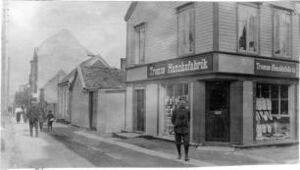 Storgata 67 JBrun1915Unimu.jpg
