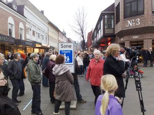 Storgateåpning folkevrimmel.jpg