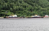 Tinnsjøfergene "Storegut" (t.v.) og "Ammonia" til kai ved Mæl sommeren 2021. Foto: Stig Rune Pedersen