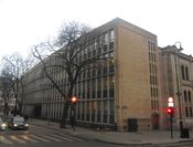 Stortinget sett fra Akersgata i 2012, før sikkerhetstiltak ut mot gata var iverksatt. Foto: Stig Rune Pedersen