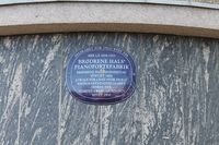 Stortingsgata 26: Brødrene Hals' pianofortefabrikk og konsertlokale; grunnleggelsessted for Kringkastingsselskapet. 59.914347° N 10.733074° Ø