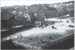 Stortorget ca. 1885 grimstad bymuseumTromsøboka.jpg