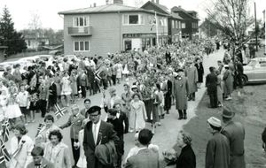 Strømmen Sparebank 17. mai 1958.jpg