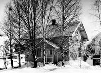 Strømsveien 38 opprinnelig, adressen endret til Myrsethveien 1.