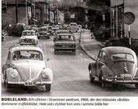 Strømsveien sett fra nummer 66 mot Stasjonsveien 1968.