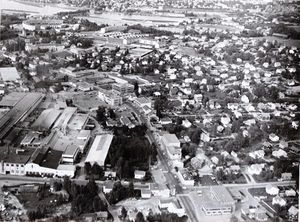 Strømsveien fra luften 1973.jpg