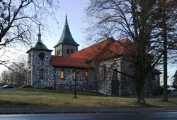 Strømmen kirke fra sørøst på julaften 2016. Steinar Bunæs/Steinar Bunæs.