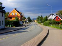 Stromsveien 5A og 7B til venstre. Strømmen Stadion bak husene til høyre.