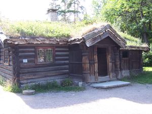 Stue fra Væråsmogen i Flesberg Norsk Folkemuseum 23.JPG