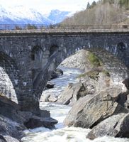 Stuguflåten bru Foto: Arnfinn Kjelland (2009).