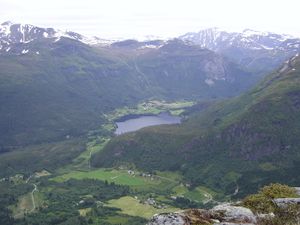 Sunndal (Volda) og Nesbygda mot E.JPG