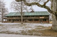 Svalganghuset på Gamle Hvam i Nes. Foto: Leif-Harald Ruud (2022)