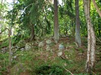 Rydningsrøys fra ca 1900 i Svartskogveien på Bålerud, Svartskog.