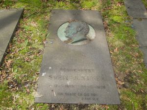 Sven Ulsaker gravminne.jpg