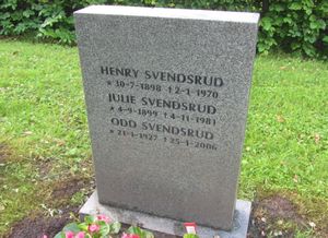 Svendsrud familiegrav Oslo.jpg