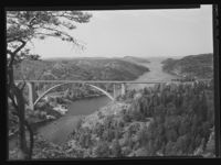 7. Svinesundbrua - no-nb digifoto 20150218 00082 NB MIT FNR 17204.jpg