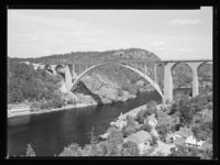 3. Svinesundsbroen - no-nb digifoto 20150218 00110 NB MIT FNR 17212.jpg