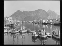 13. Svolvær - no-nb digifoto 20150126 00058 NB MIT FNR 21319.jpg