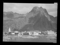 338. Svolvær - no-nb digifoto 20160714 00056 NB MIT FNR 17547.jpg