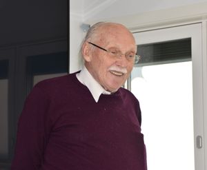 Symposium 10.JPG