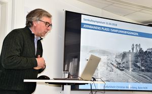 Symposium 41.JPG