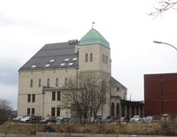 19. Tøyen transformatorstasjon Oslo 2013.jpg