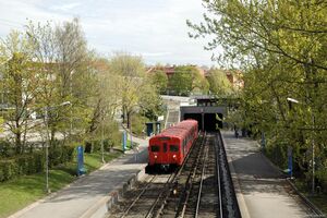 T-bane, Ensjø stasjon RO-20070429-040.jpg