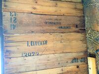 Kassepåskrift: TIP TOP. London.