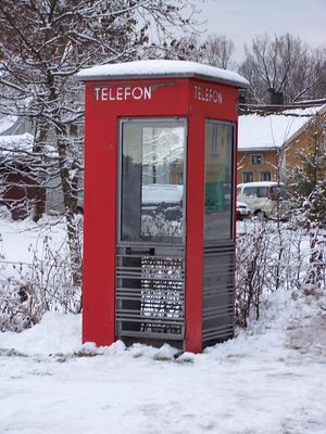 Telefonkiosk Hølen.JPG