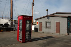 Telefonkiosk Nordre Akershuskai Oslo.jpg