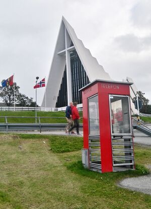 Telefonkiosk Tromsø Turistvegen 2017.jpg