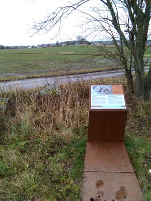 Tesal kirke i Råde kulturhistorisk skilt.jpg