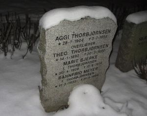 Theo Thorbjørnsen gravminne Ullern.jpg