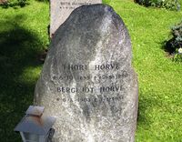 Viseadmiral Thore Horves gravminne. Foto: Stig Rune Pedersen