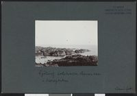 135. Tjølling lodshavn. Rauner sees i horizonten - no-nb digifoto 20160317 00378 bldsa NGU0059.jpg