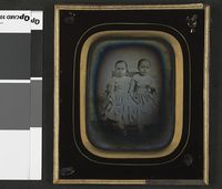 80. To jenter daguerreotypi - no-nb digifoto 20151216 00113 bldsa FAU047 a.jpg