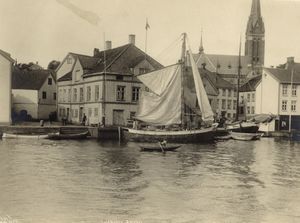 Tollboden, Tyholmen, Aust-Agder - Riksantikvaren-T190 01 0030.jpg