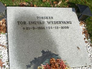 Tor-Ingvar Wedervang gravminne Horten.jpg