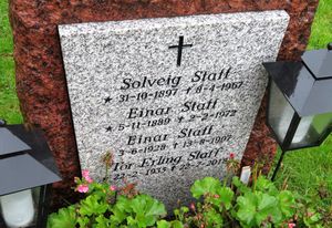 Tor Erling Staff gravminne.JPG