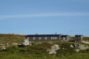 Torfinnsheim turisthytte.jpg