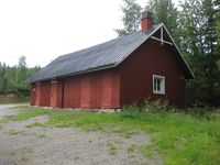 Uthuset på Torshaug med vindauge til fjøset. 2011
